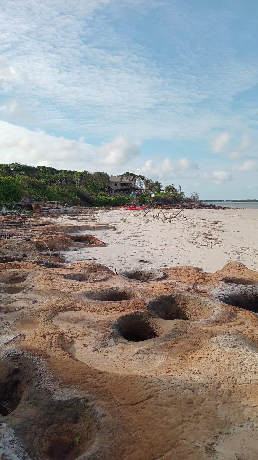 Multirão de limpeza na praia dos Pilões  cópia