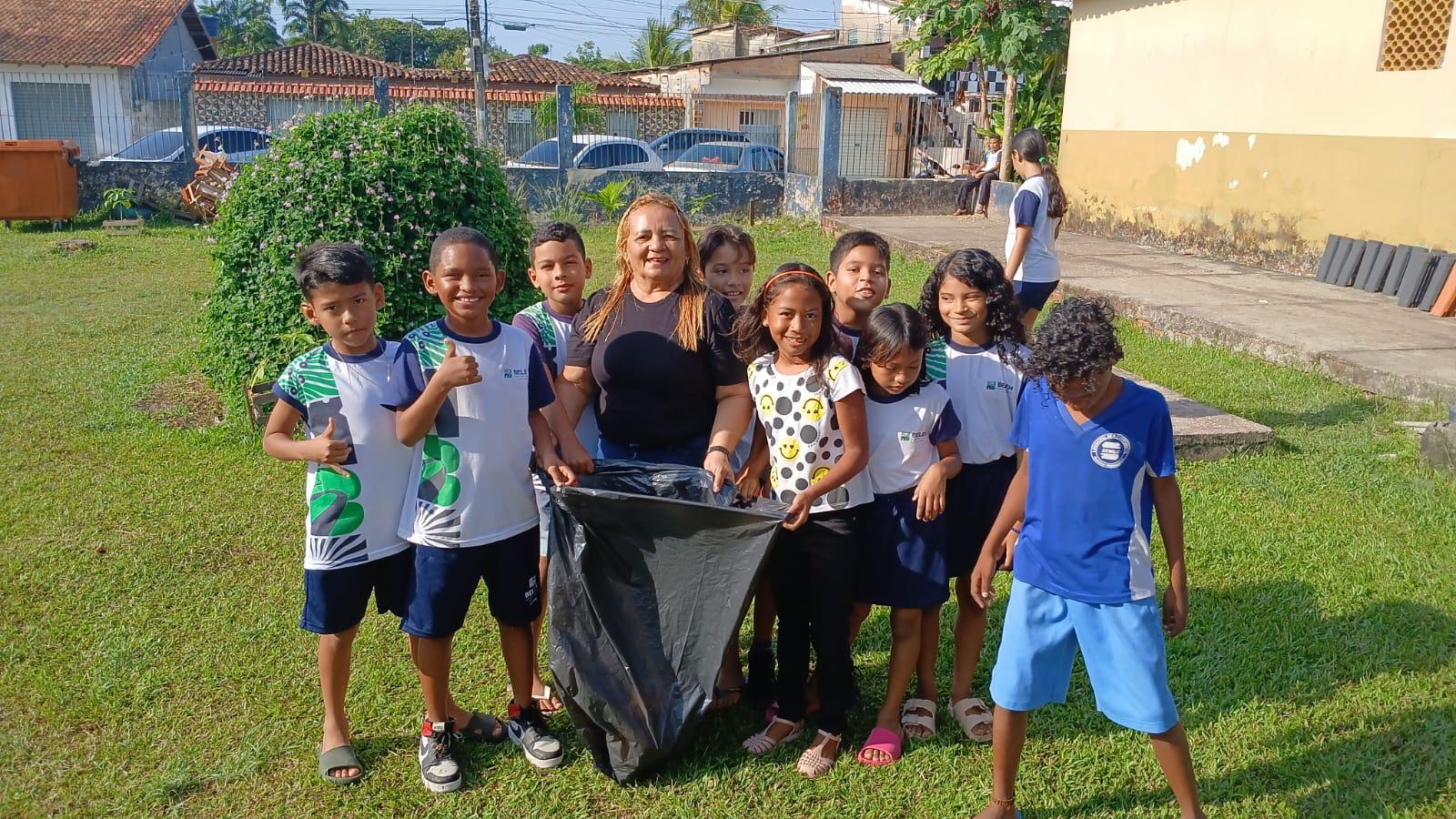 SÁBADO AMBIENTAL DA ESCOLA REMÍGIO FERNANDEZ