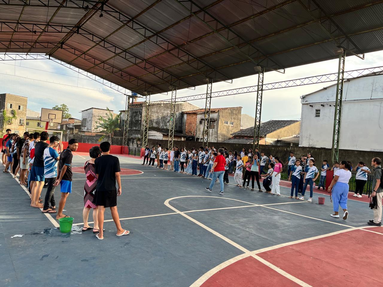 GINCANA DA GARRAFA PET 