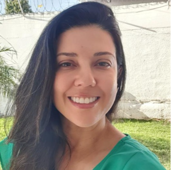 Erika Cinthia Bueno da Silva