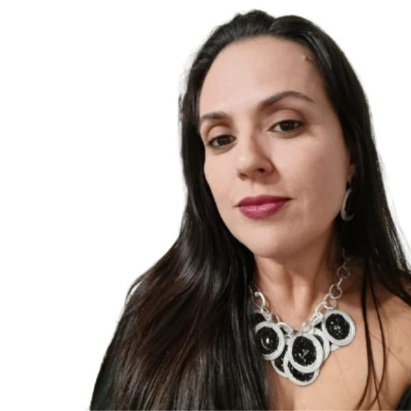 Iara Terra de Oliveira